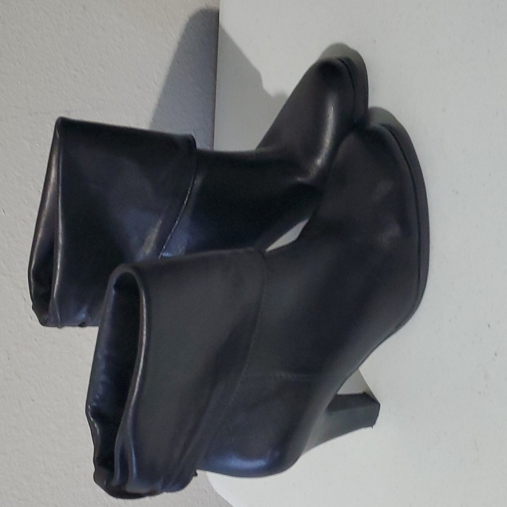 BCBGeneration Black Leather Fold-Over Heeled Ankle Boots